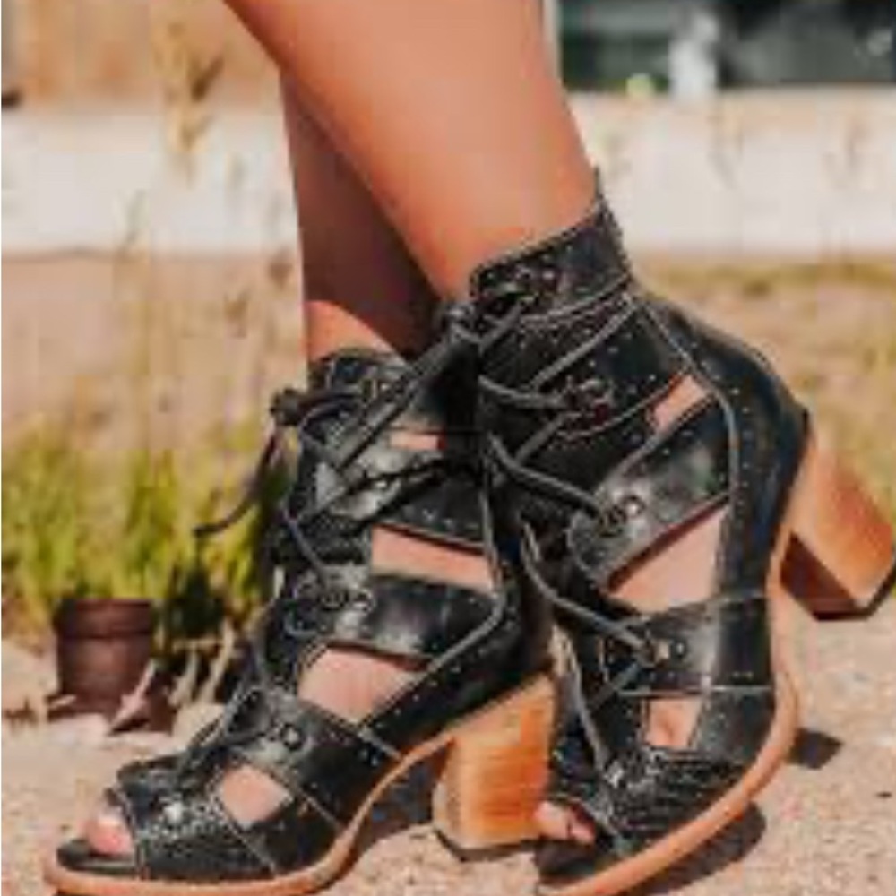 NEW Freebird Brandy 🔥🔥 Black Snake Heeled Sandals Boots Booties Lace-Up | 8